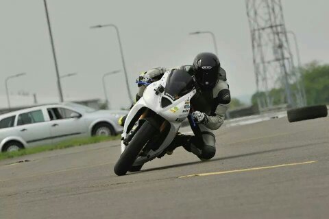 Daytona 675 rider and mad about sports bikes. Into track days and going fast and massive gadget fan