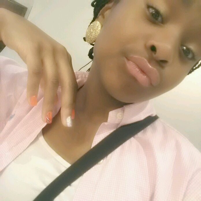 just a girl from a place they call The Friendly City | single | instagram ; itsskeayraa | fav4