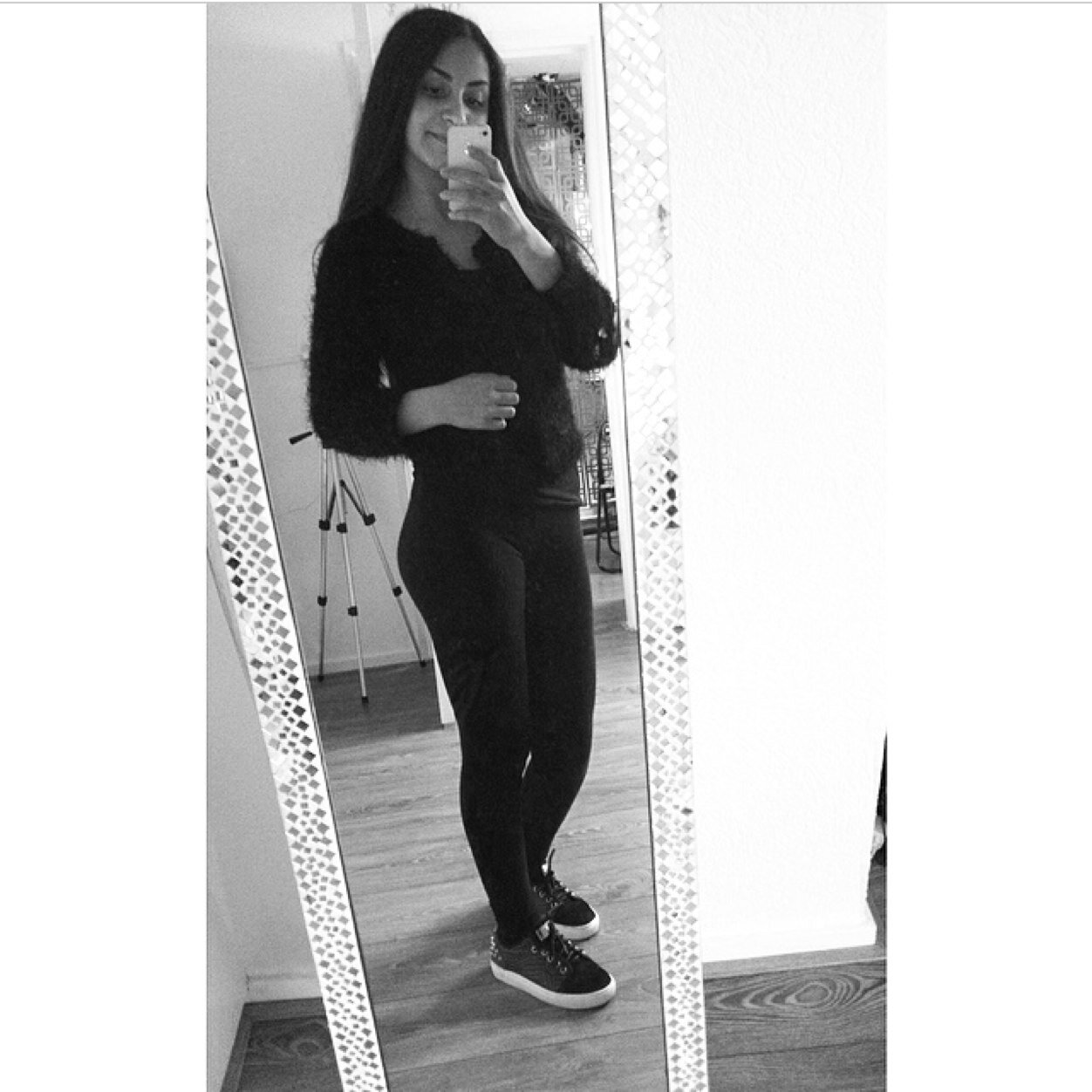 ✖️