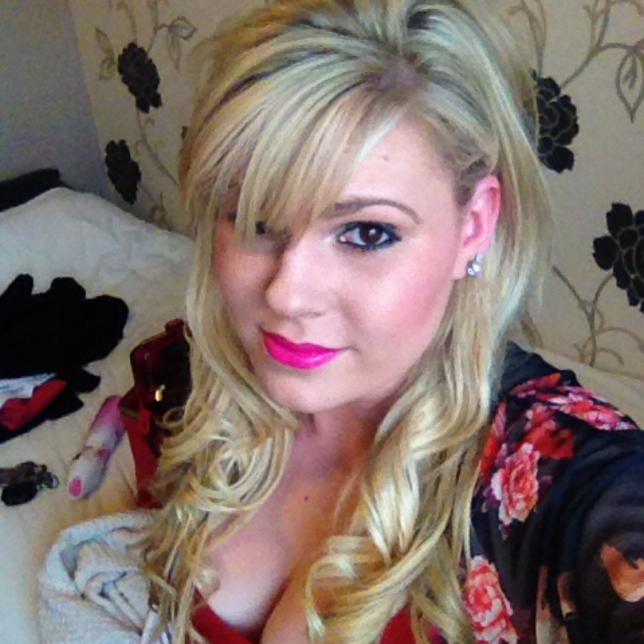 ゜・。。・゜☆゜・。。・゜♡ ゜・。。・゜ I'm a hairdresser :) and I have the best boyfriend ever ゜・。。・゜☆゜・。。・゜♡ ゜・。。・゜