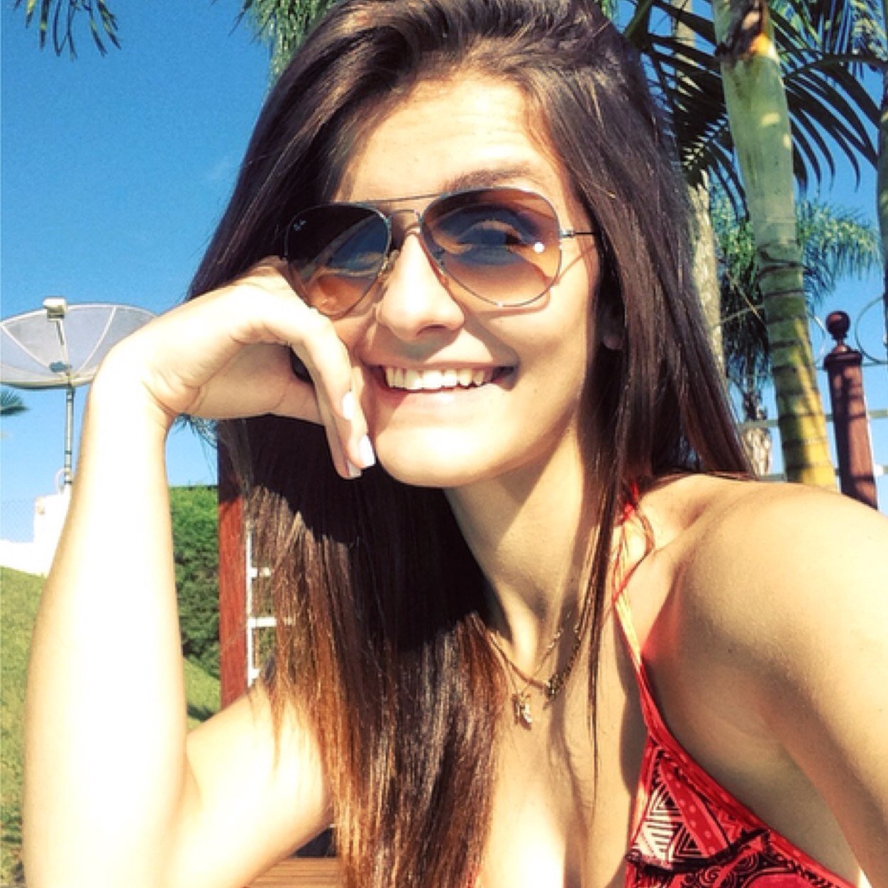 instagram: larissasimoes_