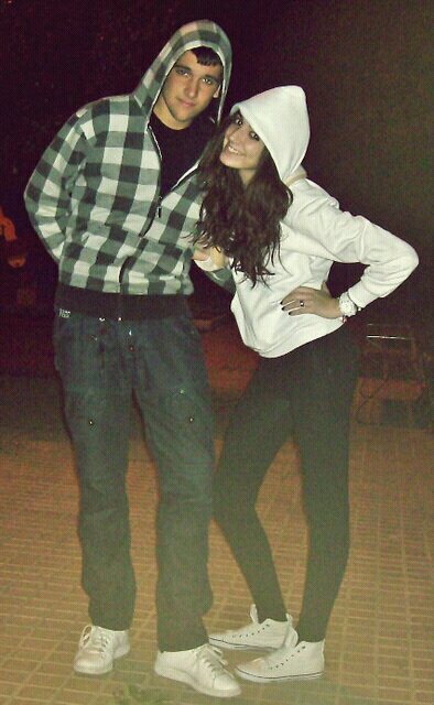 que sepas mi nombre no significa q me conozcas;)Jaen por encima de todo(L)la vida esta llena de recuerdos^^
