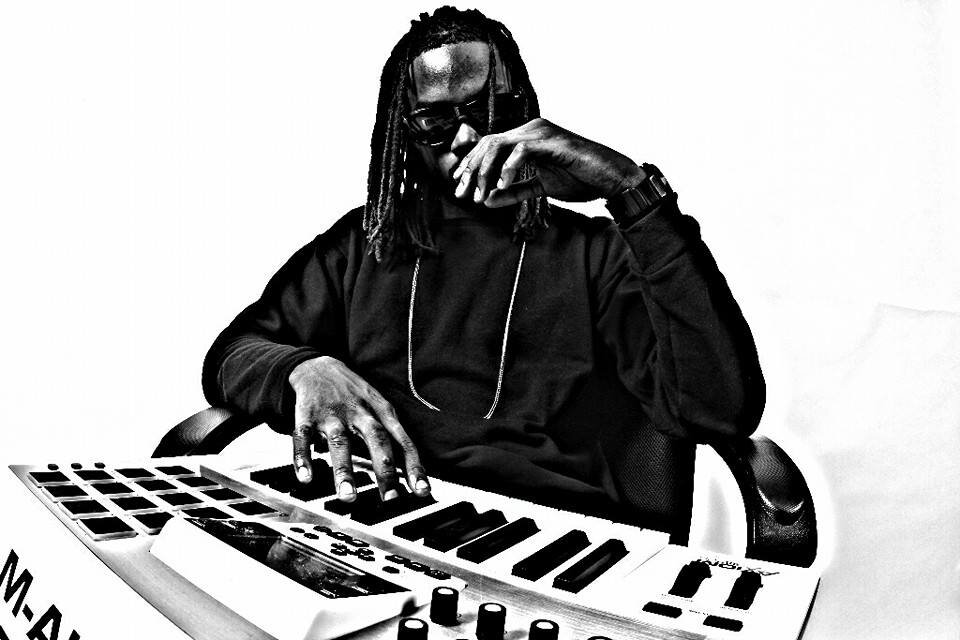 IG@MYPICSGO #FACEBOOK@ KO MACKTV TRUSTARZ #SOUNDCLOUD @BEAT BANDITZ # FB@ KO A BANDIT