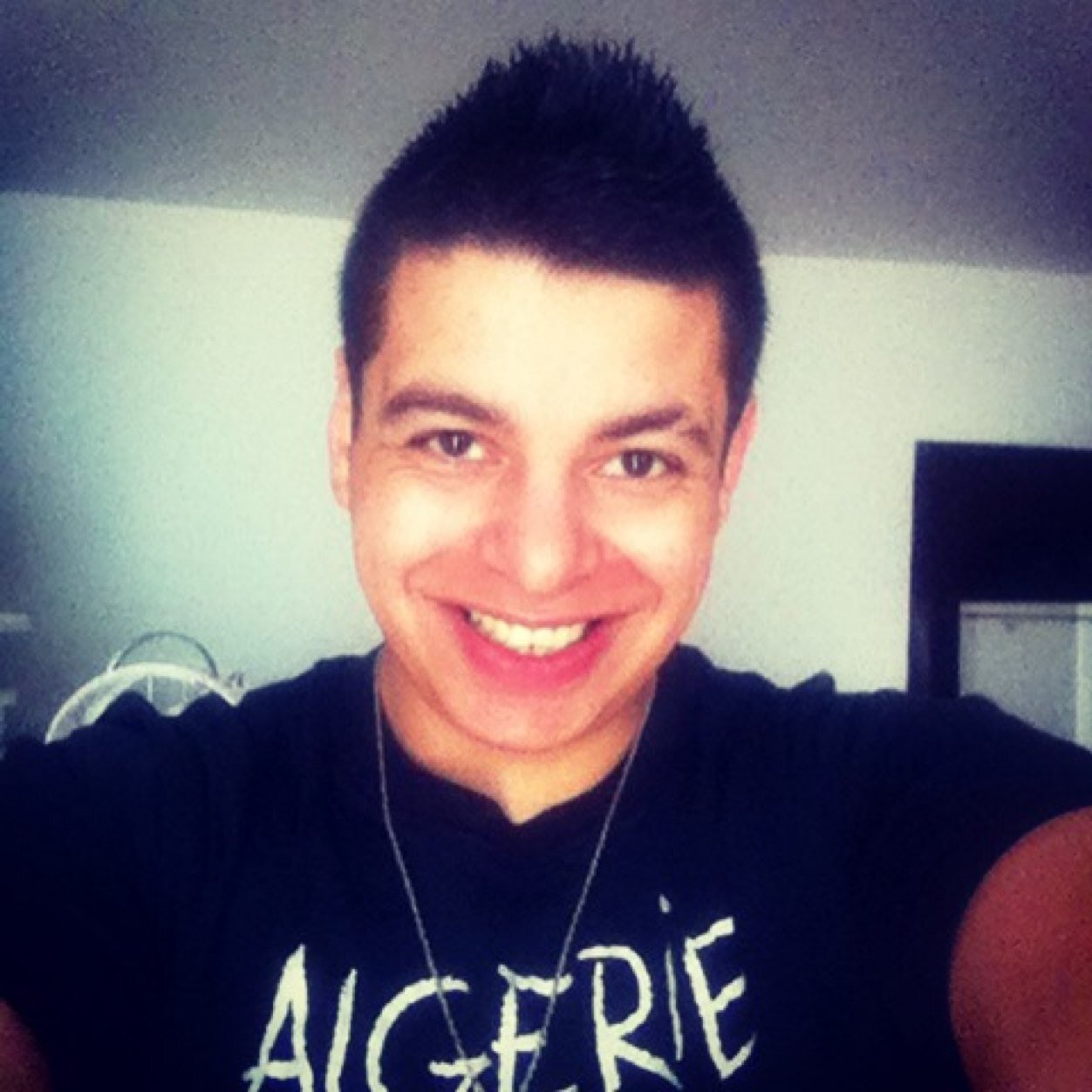 NikkenOfficiel's profile picture. 