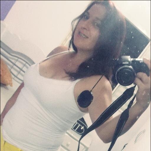 e que a felicidade invada nossas vidas todos os dia ..   ✌