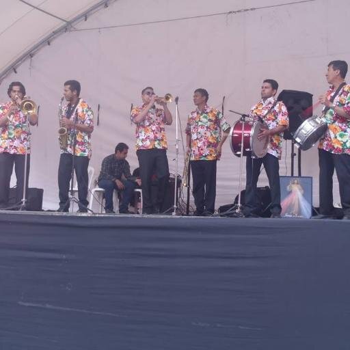 Los Asociados 1A es una agrupación músicos profesionales, s talentosos con amplia trayectoria y excelente reconocimiento en el medio artistico para eventos .
