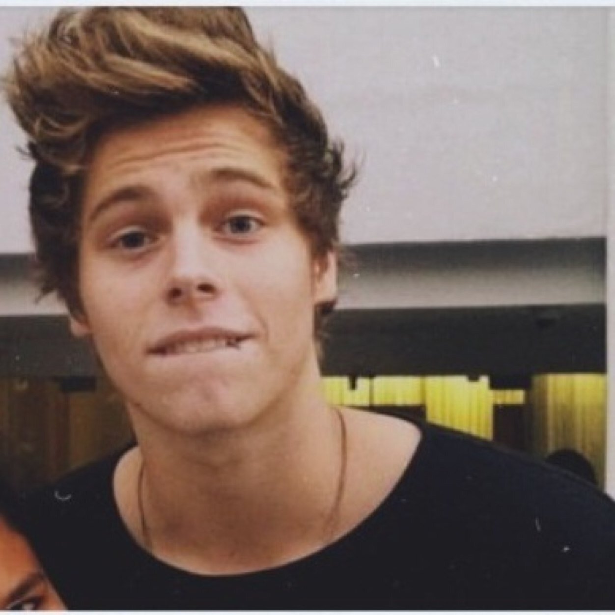 One direction & 5sos That's pretty much it
Homestead,Fl