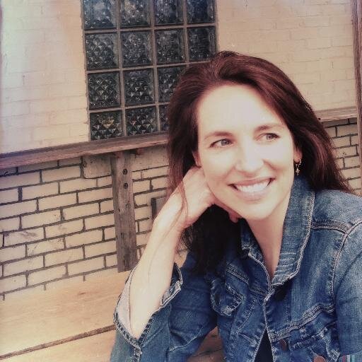 Arensabers's profile picture. Writer, yoga enthusiast mildly obsessed with handstands. Represented by @beth_phelan of the Bent Agency.