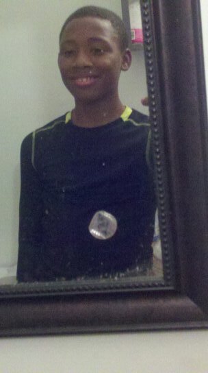 I'm a young boy that love to get money and play football follow me