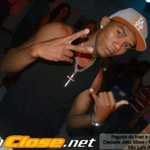 sydneyteixeira's profile picture. 