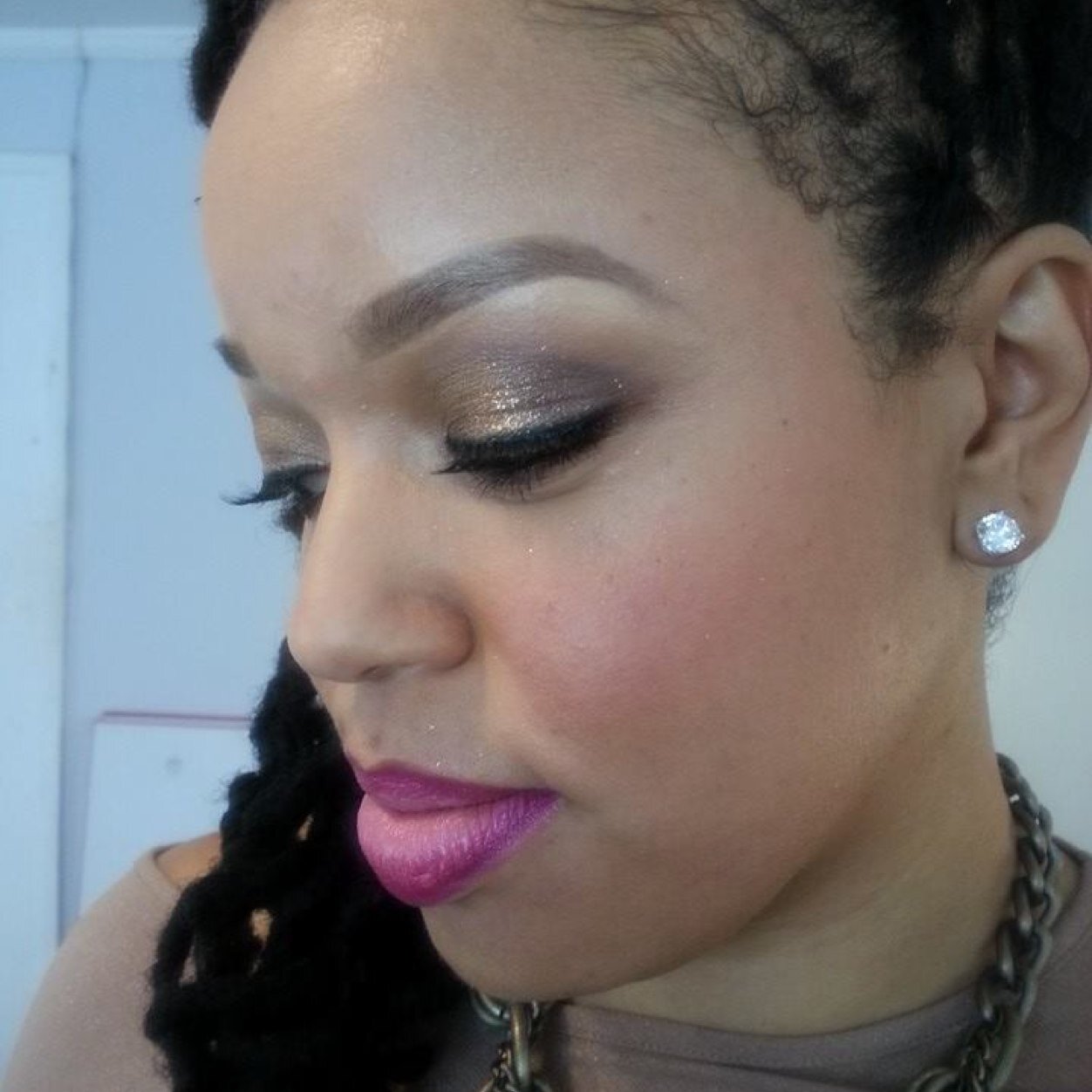 MonicaL1001's profile picture. 