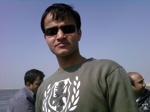 haritrth's profile picture. 