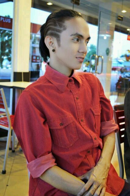 A̶̲̥̅̊k̶̲̥̅̊υ̲̣̥ orgnya sangat simpel dan ingin mengerti juga ingin dimengerti