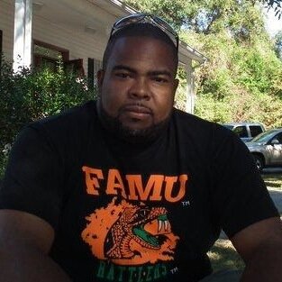 DPoppa22's profile picture. 