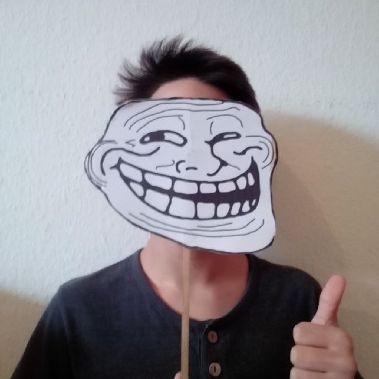 chaosfrezzer's profile picture. 