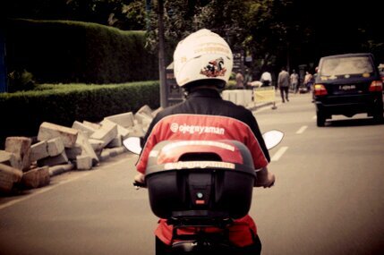 Ojeg Argo Nyaman, Aman dan Terjangkau CP : 021 9380 5604 (telp/sms), BB 31135F48, 088210234570 (WA), 0888 0185 9959 (Line,Kakao)