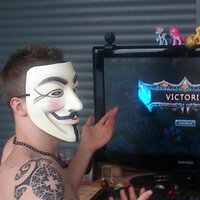   (@sasosaurio) 's Twitter Profile