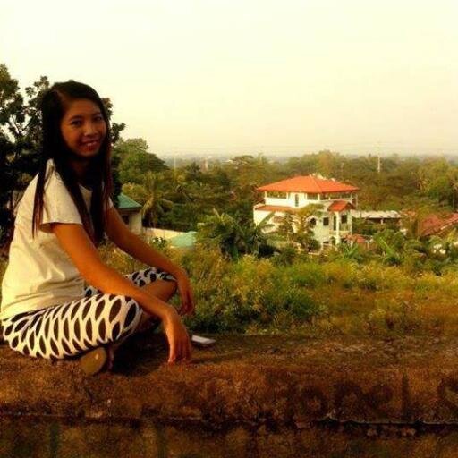 johtotcastillo's profile picture. Don’t force people to love you, force them to leave you, and whoever insists to stay is the one who truly loves you. ♥