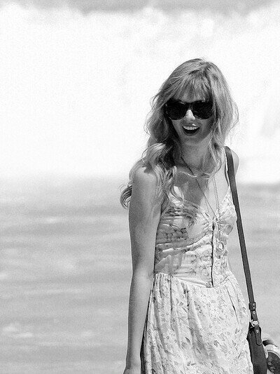 Taylor is my queen. follow her @sswifthugme