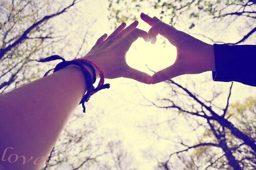 ..i zikrillah..16y/o...kuantan,,.btw i sokong pahang..,.i love my family 3single3∩__∩