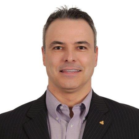 reyyves's profile picture. 