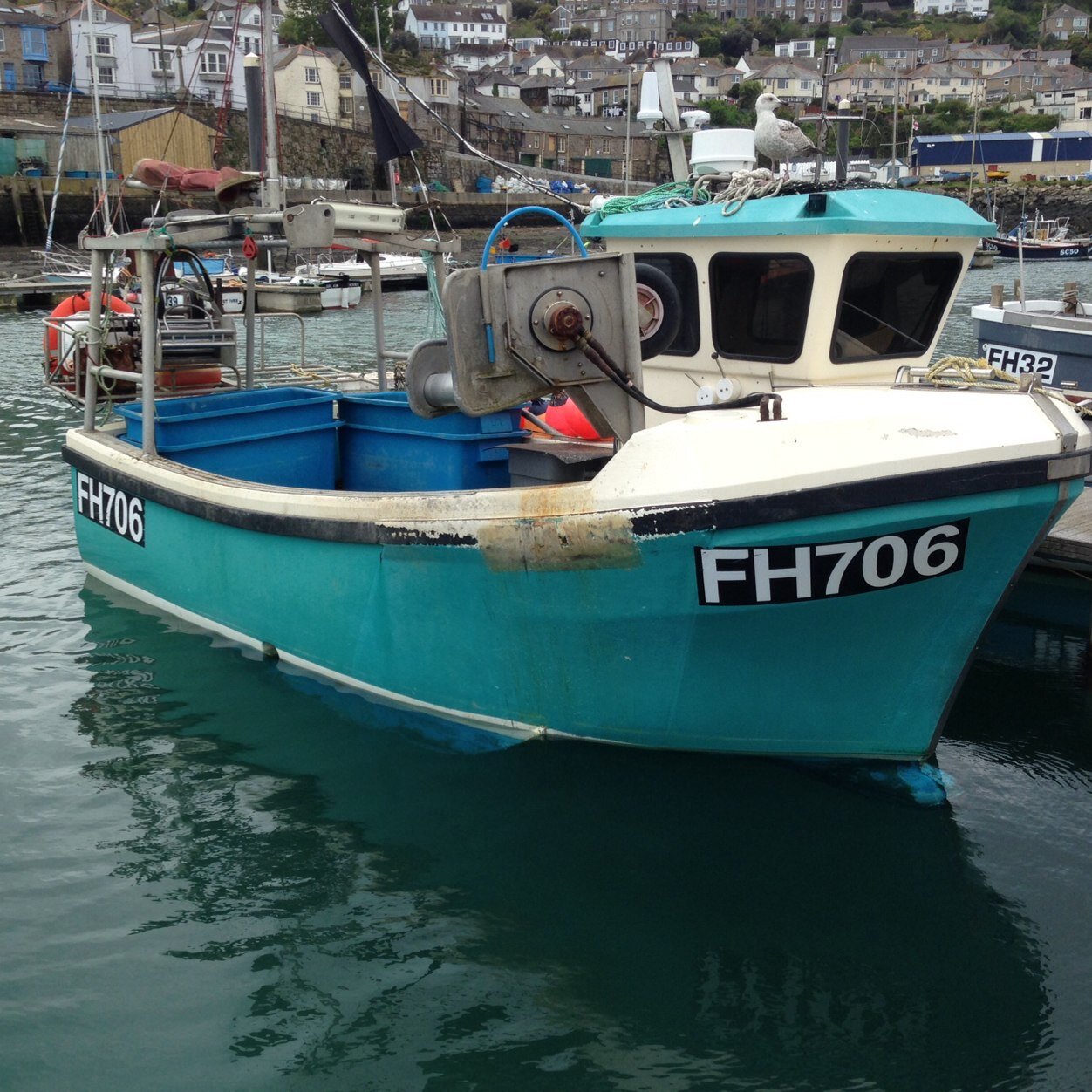 Fisherman from Cornwall, Part of the @drecklyfish group. Bucaneer 19ft boat sustainable day boat fishing.