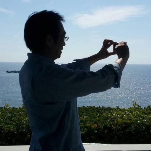 このところ家で本を読んだり、音楽を聞いたり。