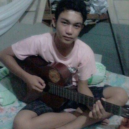 ‘Hi, follow me back and I’ll be your smart friend’.add me on fb wahyu kriswandra,my pin 752b8fd1 okay...