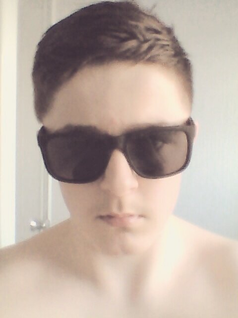 Facebook: haystack09@hotmail.com, Instagram: Haydn12345,