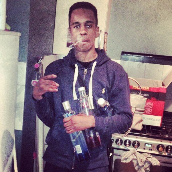Young London Rapper Coming Out Of Hackney Currently Working On My Mixtape 'Just The Beginning' Search Me On Youtube Ace Boogz