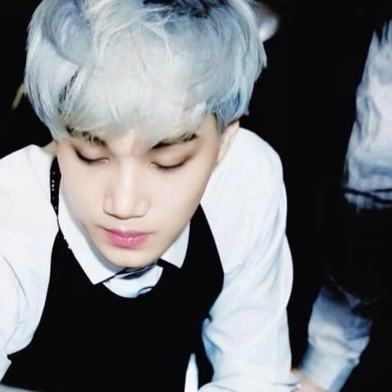 NEW垢 - @LULU7_EXO .