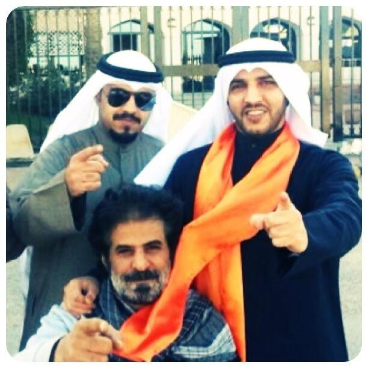 رجل والرجال قليل،، كل القبايل لها تقديرها واحترامها والناس أجمع!! عييييييد يخرب بيتك عيييد، وعيييييد يعلن أبوك عيييييد!!! شعاراتي الحماسية☺