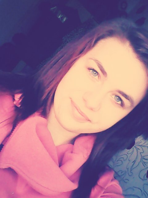 follow me on instagram : mina_marley17
