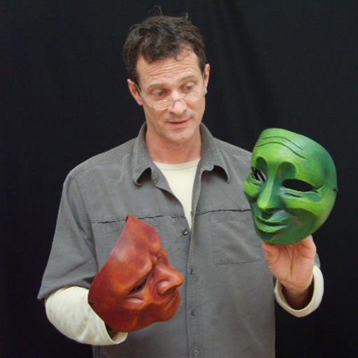 Mask maker,  psychodramatist,  artistic director of Glasshouse Arts Centre Tweeting about #masks #psychodrama #workshops #theatre