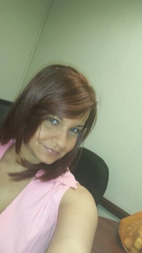 ClaireG0612's profile picture. Me atrevo a vivir, amo la vida, amiga de mis amigos, coleccionista de zapatos, observadora, poco humilde reconozco, iluminada por el gran poder de Dios!!