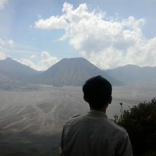 seseorang yang ingin selalu meraih ridha-Nya
bismillah..:-)
Pharmacist ITB'09|Milanisti (|||+)
Kebumen|Bandung