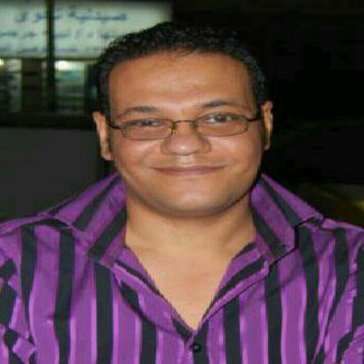 ‏‏‏أن تضىء شمعة صغيرة خير لك من أن تنفق عمرك تلعن الظلام....