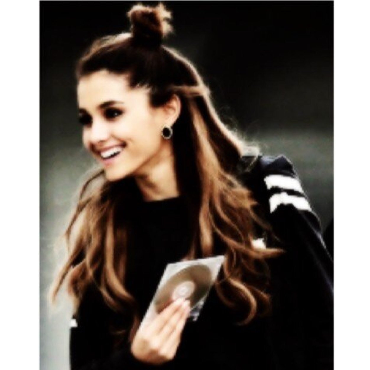 Kool_Lovatic's profile picture. Without music, life would be a mistake. 

❥ ddl | jdb | smg | ag ❥