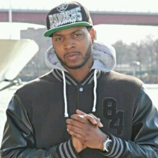 Rapper/Ceo of Rackzville. Bookings/features contact millirackz@gmail.com  Follow me!