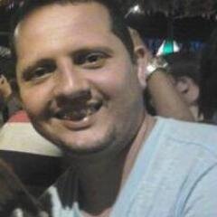 Um kra simples, humilde e adora Amizades verdadeiras!!!