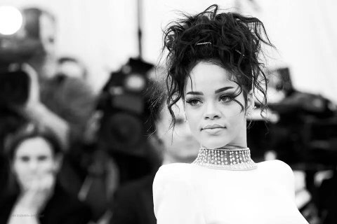 I love you @Rihanna. #RihannaNavy! Music Is My Drug, @Rihanna Is My Dealer. IF I DIE TODAY TELL @RIHANNA I LOVED HER. I Love #Unapologetic! Follow Me @Rihanna!