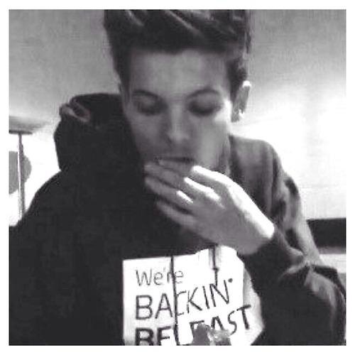 free follow from @Iouisftpizza she follows back :D x