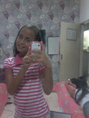 CarolMendona6's profile picture. 