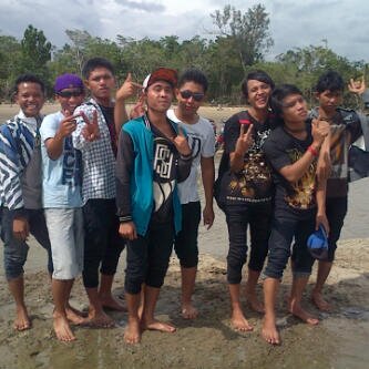 FADLANHERRY's profile picture. 