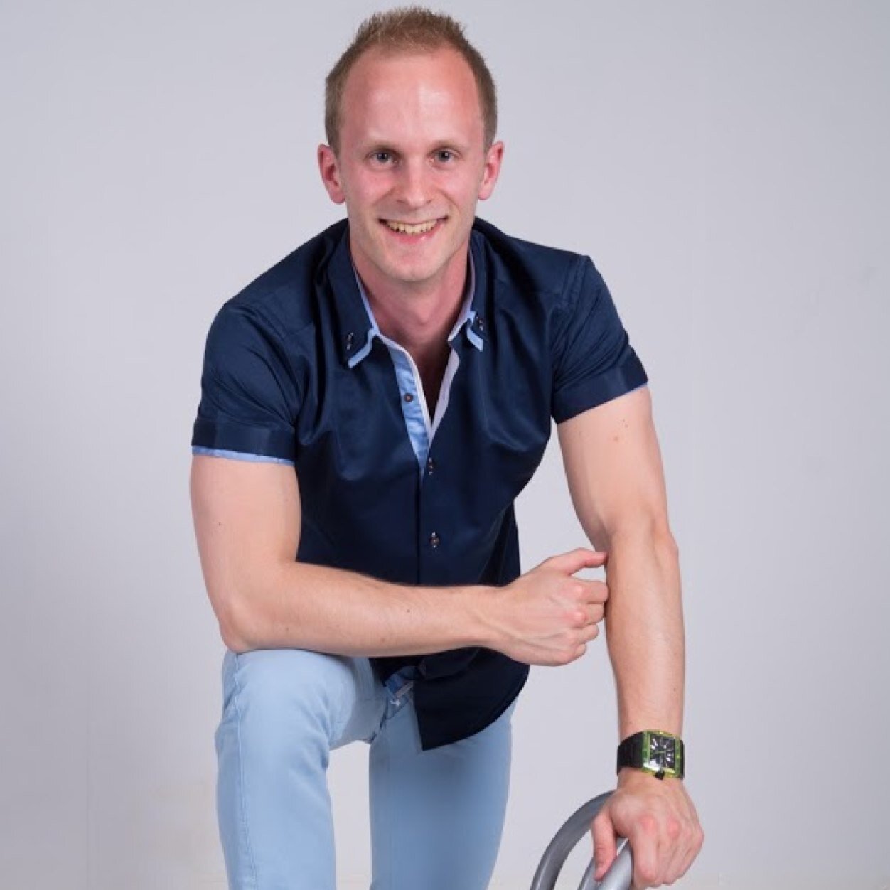 Verified | MBA | Online & Social Media Marketing | | Volleybal | Fitness | Golf | Ondernemend | Yamaha R6 | ;-) |