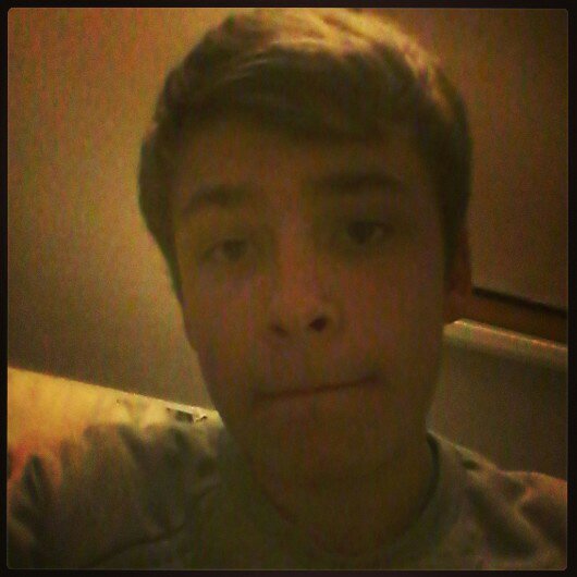 GizmoACDCht97's profile picture. this boy is an AC/DC fan, Marvel fan, West Ham United fan and also single