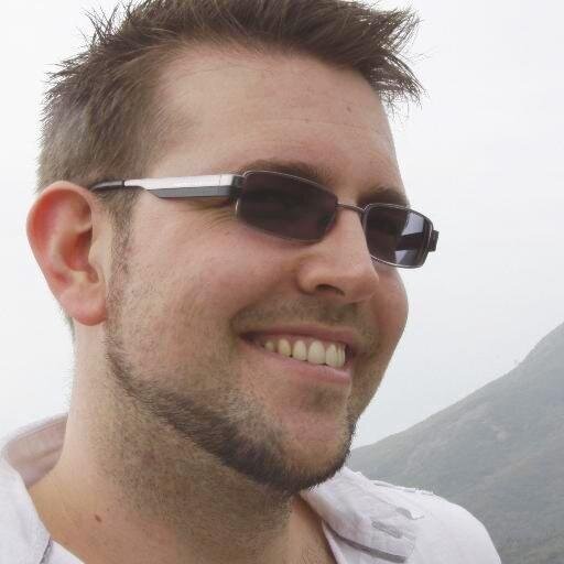IT Consultant specialising in Unified Communications, geek, amature photographer, cinema goer, ice skater, and general nice guy. Definitely not a big fox.