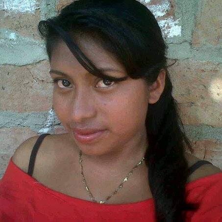 Feliz con lo que tengo y agradecido con Dios por mi familia, amigos y por la vida..