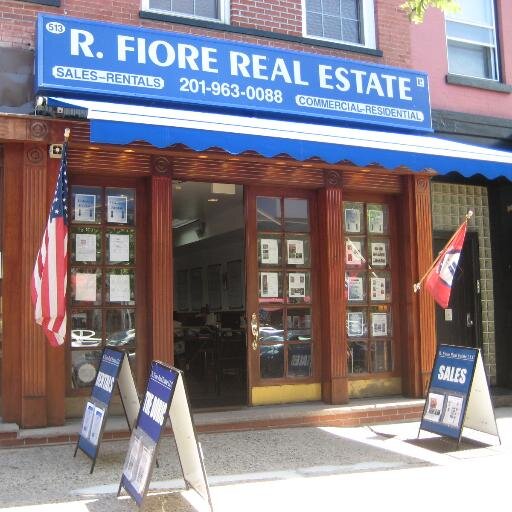 R Fiore Real Estate is Hoboken’s oldest and most respected Real Estate agency. Family owned and operated for over 30 years.