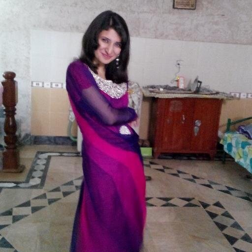 aminabutt07's profile picture. princess dont have any bio...i m princess thats it